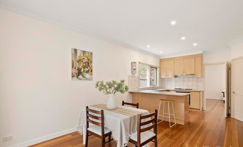 Photo - 2/1 Morinda Crescent, Doncaster East VIC 3109 - Image 3