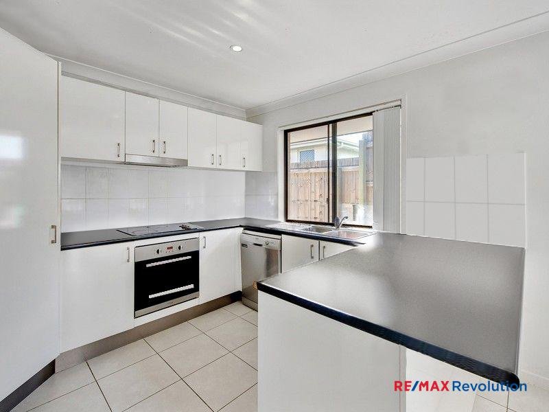 Photo - 21 Morris Crescent, Bellbird Park QLD 4300 - Image 3