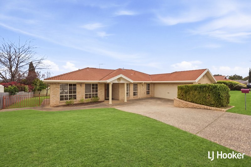 Photo - 21 Morrow Street, Dunlop ACT 2615 - Image 1