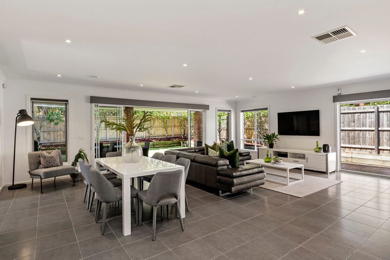 Photo - 21 Mortimer Street, Huntingdale VIC 3166 - Image 3