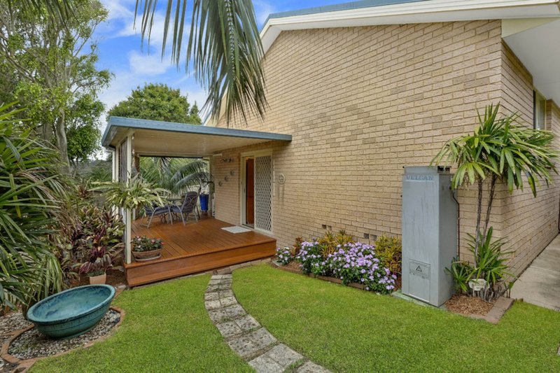 2/1 Mossman Avenue, Bateau Bay NSW 2261