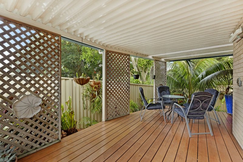 Photo - 2/1 Mossman Avenue, Bateau Bay NSW 2261 - Image 3