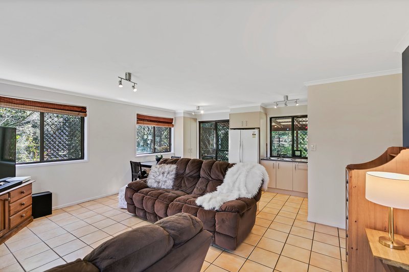 Photo - 21 Mountain Vista Drive, Glass House Mountains QLD 4518 - Image 8