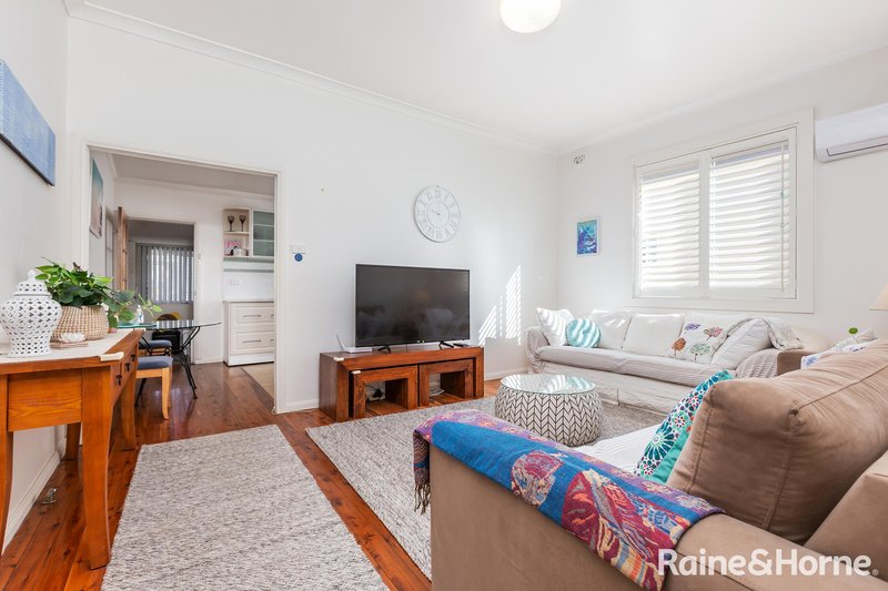 Photo - 21 Murnin Street, Wallsend NSW 2287 - Image 6