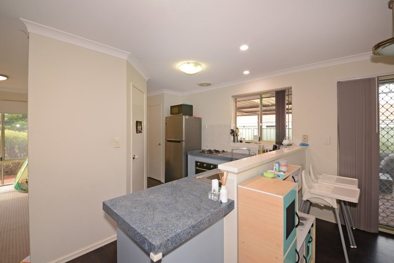 Photo - 21 Namoi Turn, Merriwa WA 6030 - Image 7