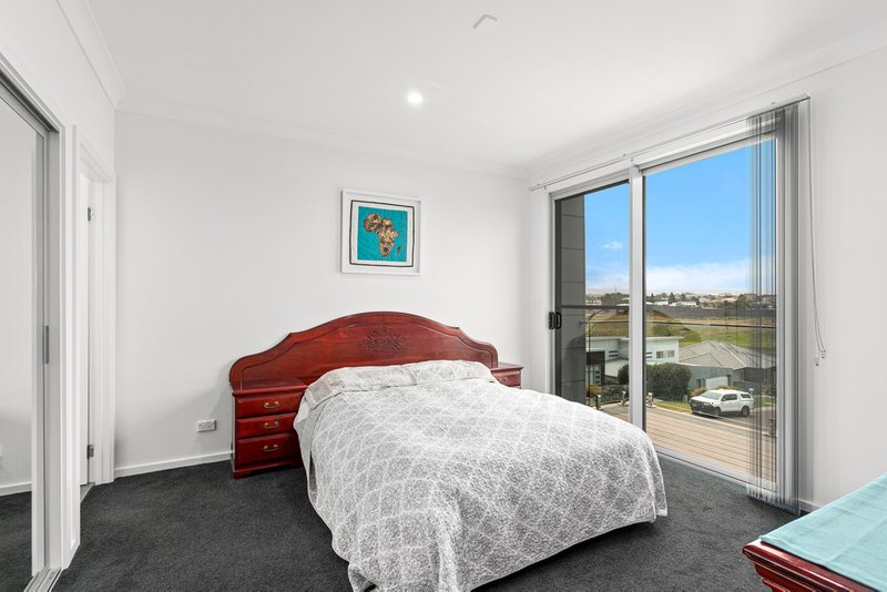 Photo - 21 National Avenue, Shell Cove NSW 2529 - Image 5