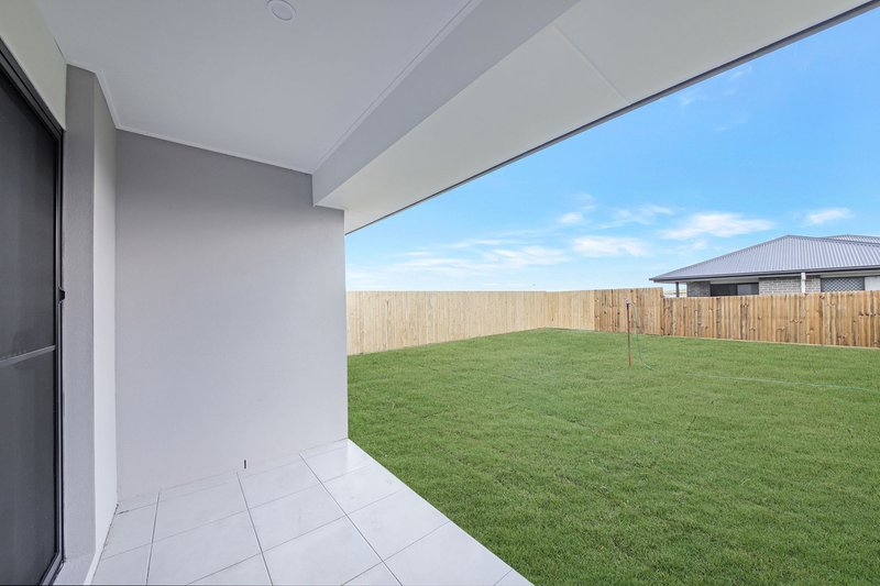 Photo - 21 Nevada Road, Park Ridge QLD 4125 - Image 11