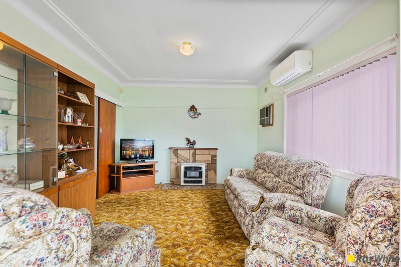 Photo - 21 Neville Avenue, Russell Vale NSW 2517 - Image 2