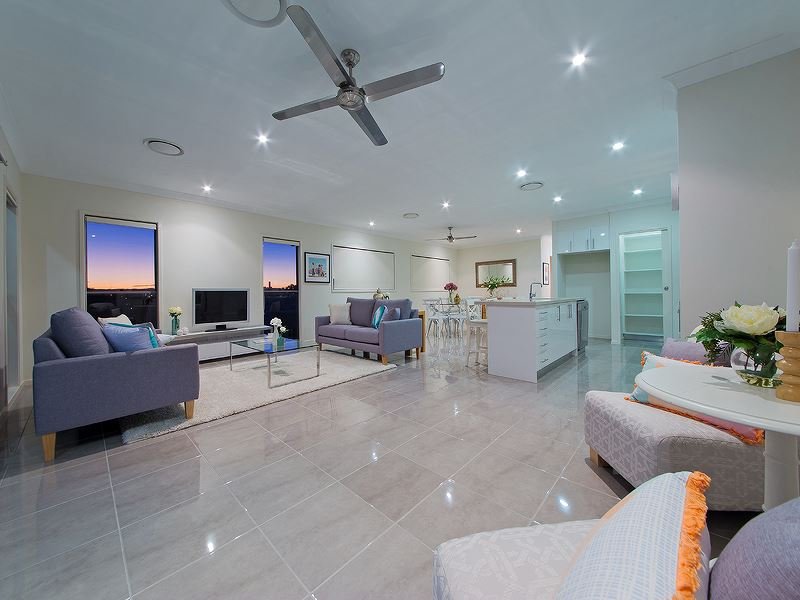 Photo - 21 Newman Avenue, Camp Hill QLD 4152 - Image 2