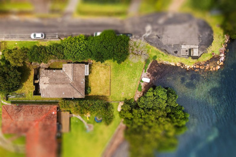 21 Noonan Point Avenue, Point Clare NSW 2250 Real Estate Industry