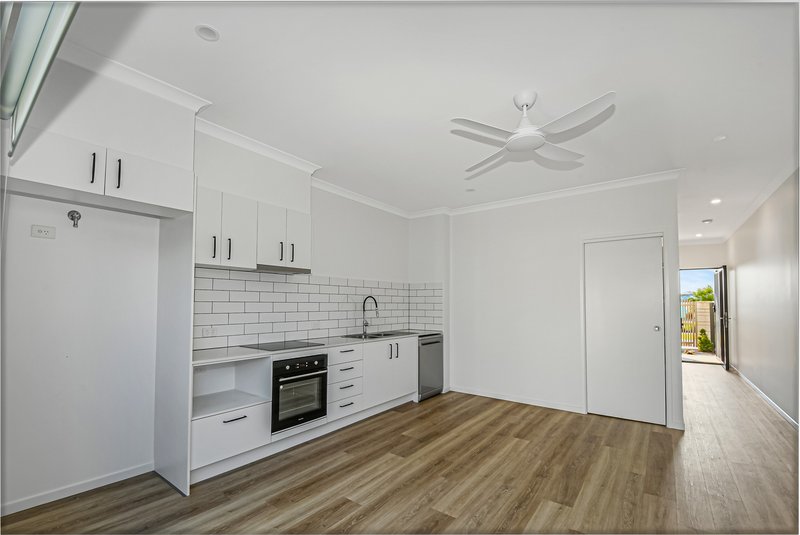 Photo - 21 Nord Lane, Nirimba QLD 4551 - Image 2