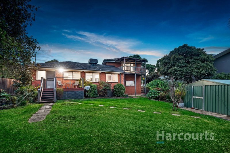 Photo - 21 Norfolk Avenue, Wantirna South VIC 3152 - Image 9