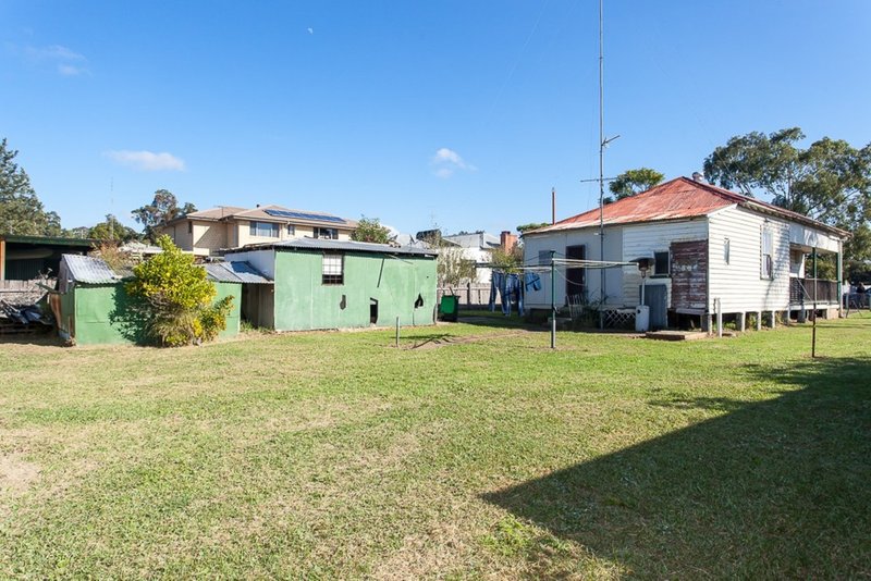 Photo - 21 O'Brien Street, Cessnock NSW 2325 - Image 8