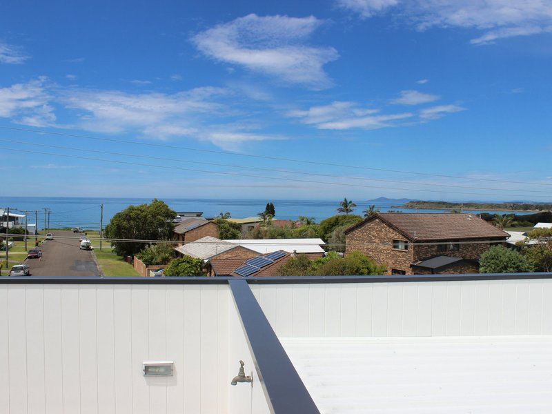 Photo - 21 Ocean Drive, Wallabi Point NSW 2430 - Image 11