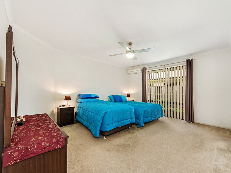 Photo - 21 Oceanis Drive, Oxenford QLD 4210 - Image 9