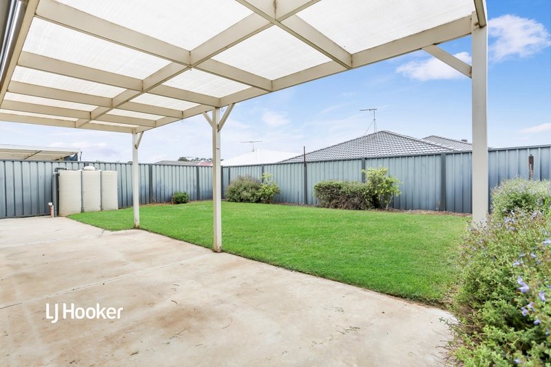 Photo - 21 Olive Grove, Munno Para West SA 5115 - Image 14