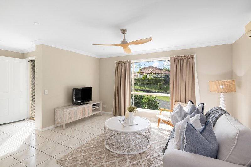 Photo - 21 Olympic Place, Sinnamon Park QLD 4073 - Image 2