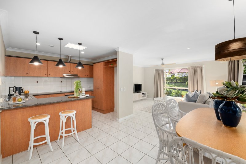 Photo - 21 Olympic Place, Sinnamon Park QLD 4073 - Image 4