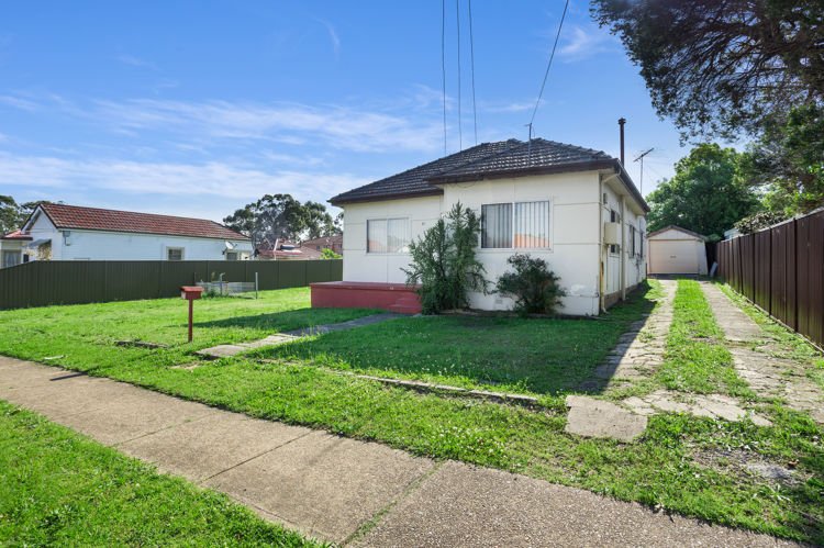 Photo - 21 O'Neill Street, Guildford NSW 2161 - Image 9