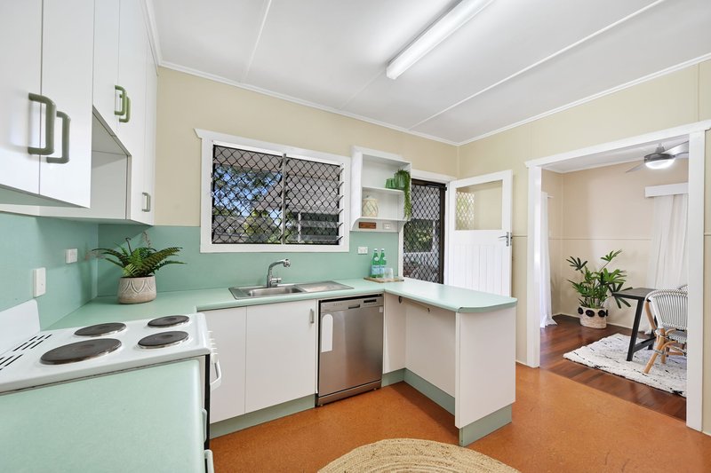 Photo - 21 O'Reilly Street, Mundingburra QLD 4812 - Image 8