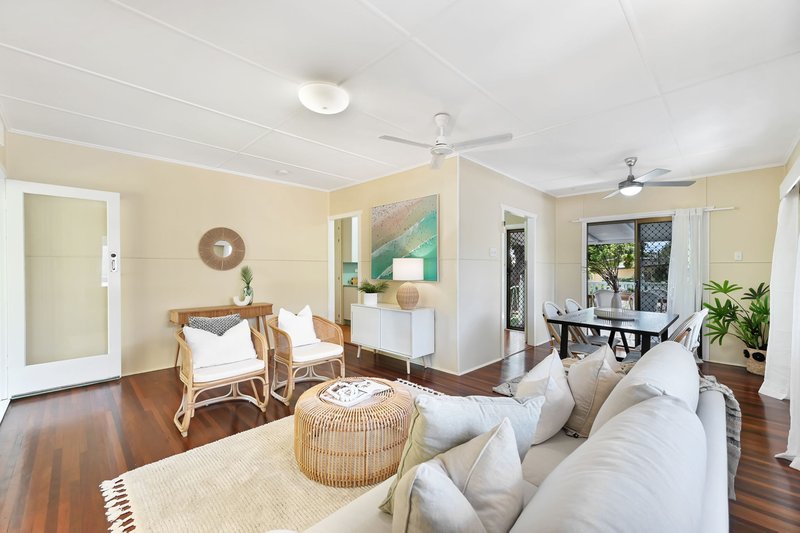 Photo - 21 O'Reilly Street, Mundingburra QLD 4812 - Image 4