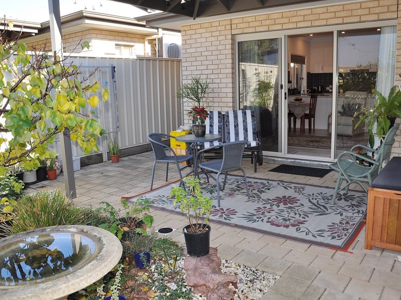 Photo - 21 Oval Road, Victor Harbor SA 5211 - Image 12