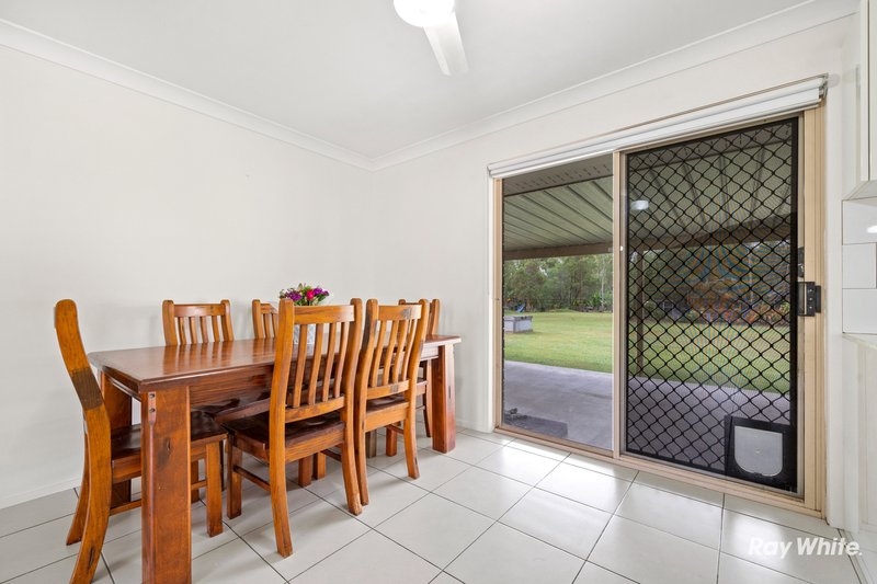 Photo - 21 Overlander Court, Flagstone QLD 4280 - Image 5