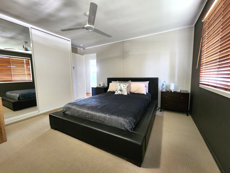 Photo - 21 Oxford Street, Nebo QLD 4742 - Image 5