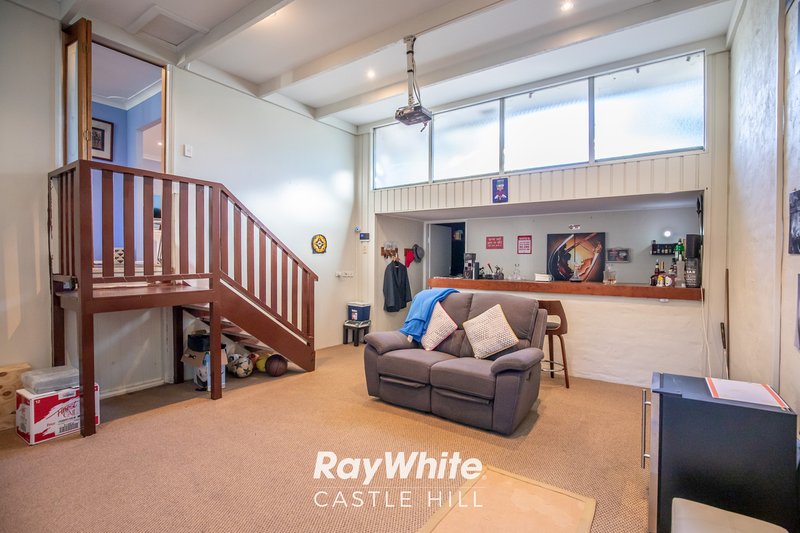 Photo - 21 Oxley Avenue, Castle Hill NSW 2154 - Image 4