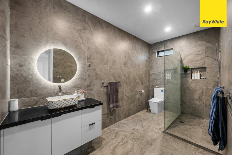 Photo - 21 Palmatum Street, Sunbury VIC 3429 - Image 5