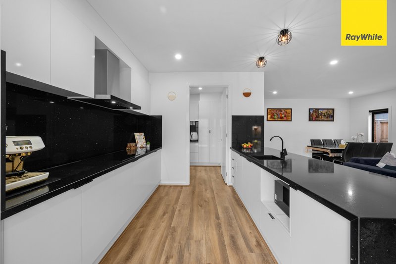 Photo - 21 Palmatum Street, Sunbury VIC 3429 - Image 18