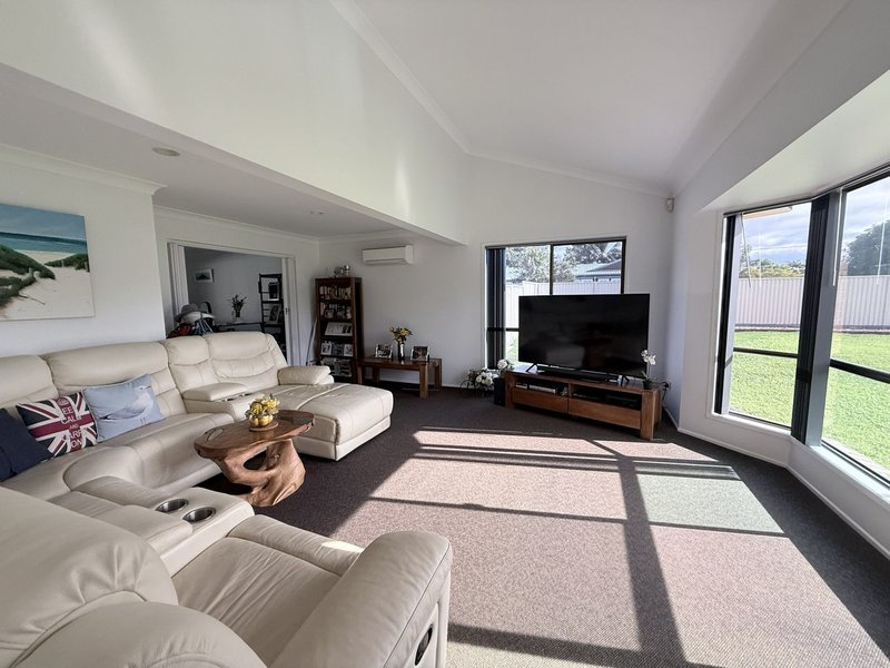 Photo - 21 Palmridge Court, Deception Bay QLD 4508 - Image 4
