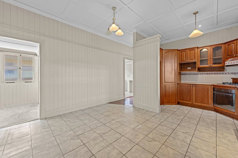 Photo - 21 Palomar Parade, Wavell Heights QLD 4012 - Image 5