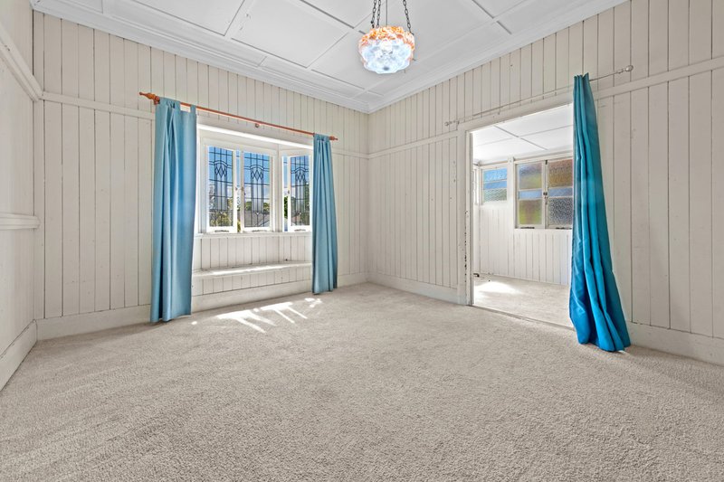 Photo - 21 Palomar Parade, Wavell Heights QLD 4012 - Image 6