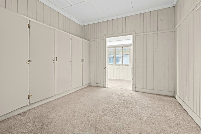 Photo - 21 Palomar Parade, Wavell Heights QLD 4012 - Image 13