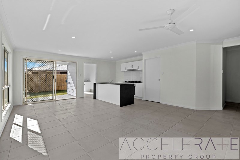 Photo - 21 Pansy Street, Ripley QLD 4306 - Image 5