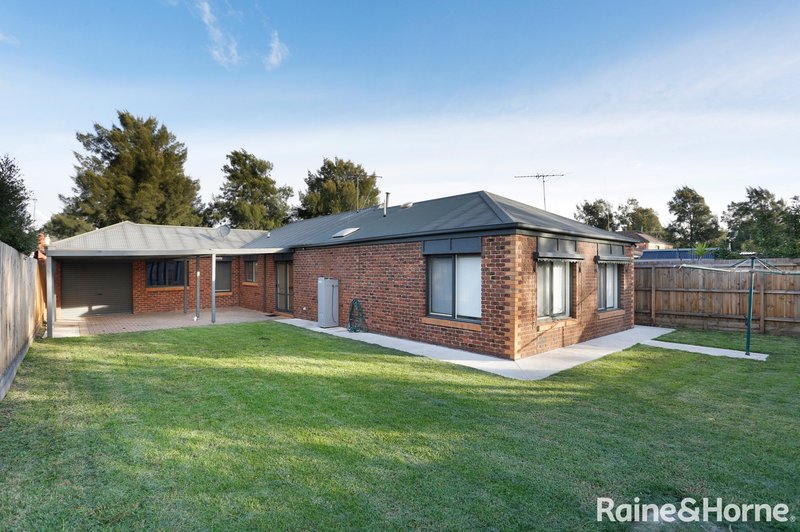 Photo - 21 Parker Court, Roxburgh Park VIC 3064 - Image 19