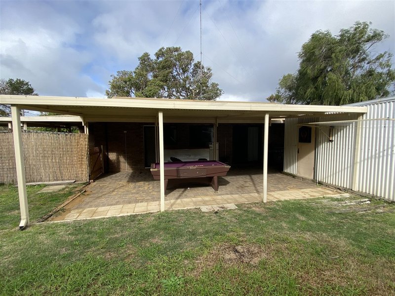 Photo - 21 Parkfield Way, Australind WA 6233 - Image 14