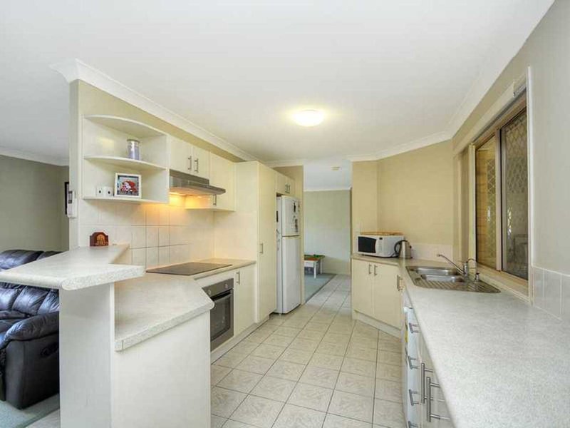 Photo - 21 Parklake Drive, Mudgeeraba QLD 4213 - Image 3