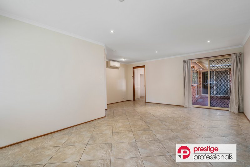 Photo - 21 Paroo Court, Wattle Grove NSW 2173 - Image 2