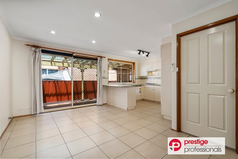 Photo - 21 Paroo Court, Wattle Grove NSW 2173 - Image 3
