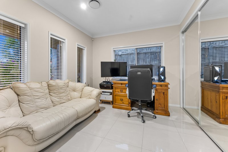 Photo - 21 Paterson Street, North Lakes QLD 4509 - Image 18