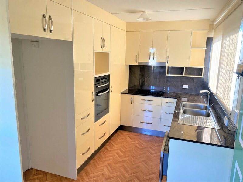 Photo - 21 Patrick Street, Kingaroy QLD 4610 - Image 2