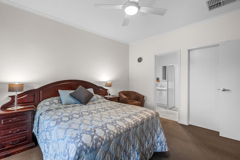 Photo - 21 Pedlar Close, Blakeview SA 5114 - Image 4