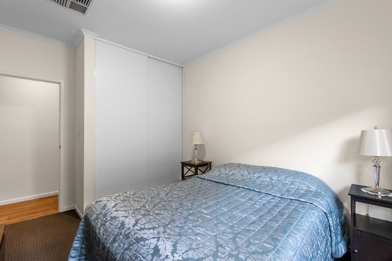Photo - 21 Pedlar Close, Blakeview SA 5114 - Image 6