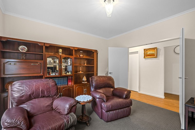 Photo - 21 Pedlar Close, Blakeview SA 5114 - Image 9