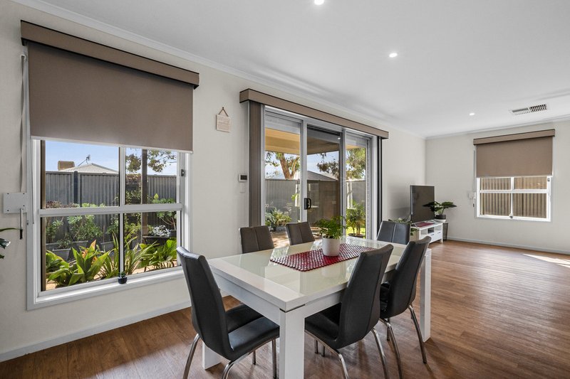 Photo - 21 Pedlar Close, Blakeview SA 5114 - Image 16