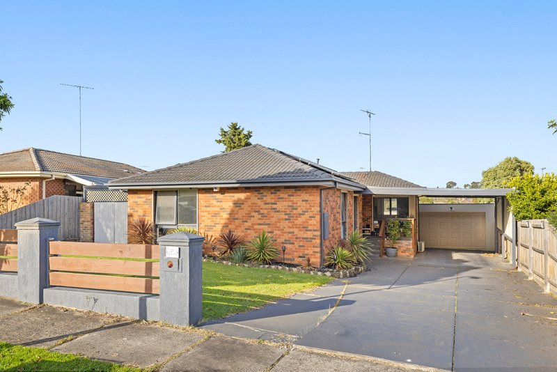 21 Peebles Street, Endeavour Hills VIC 3802