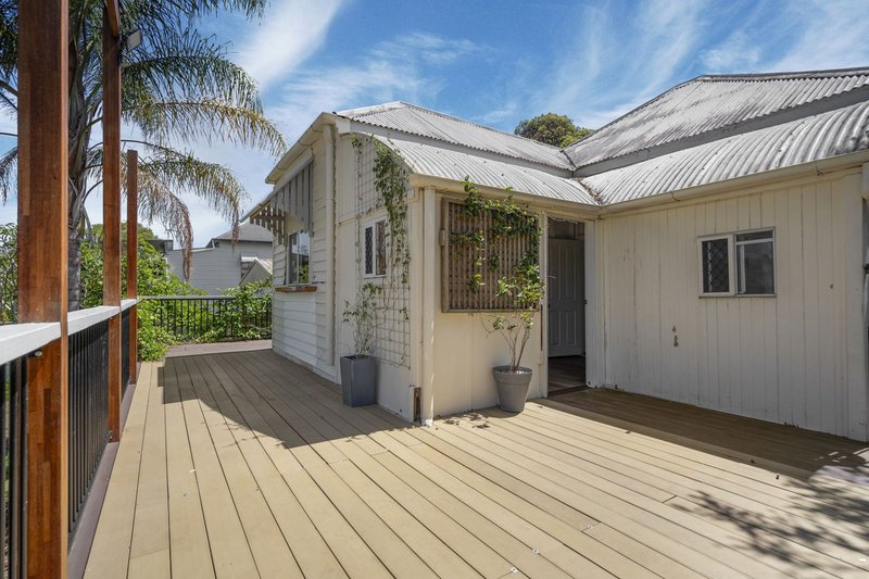 Photo - 21 Pelican Street, North Ipswich QLD 4305 - Image 10