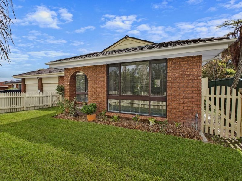 21 Pendant Parade, Killarney Vale NSW 2261